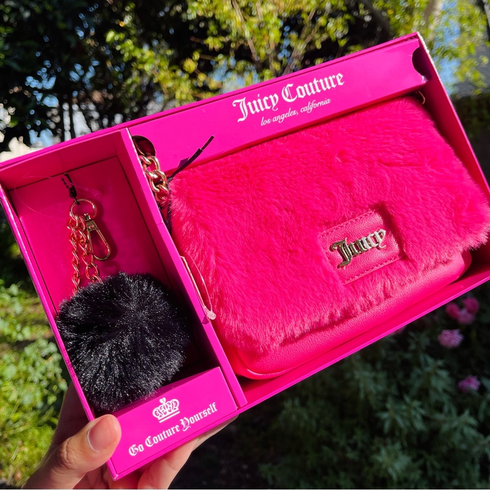 Juicy couture bag with key chain ❤️